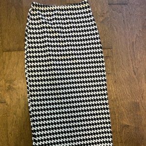 AMERICAN APPAREL HOUNDSTOOTH HIGH WAISTED PENCIL SKIRT BLACK AND WHITE XS